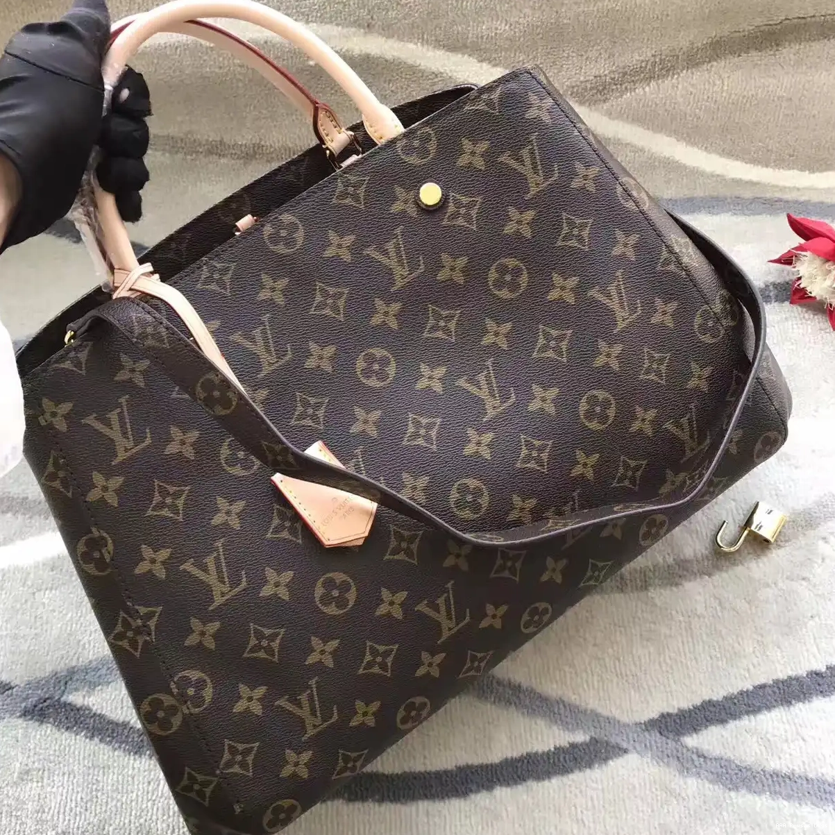 AAA Replica Ru Montaigne Bag Louis GM Vuitton 0630